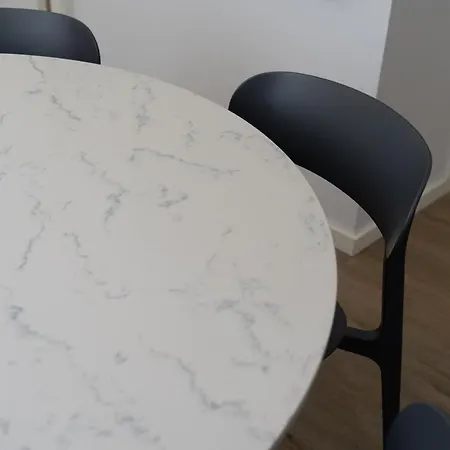 アパート Alma Invicta Almada ポルト