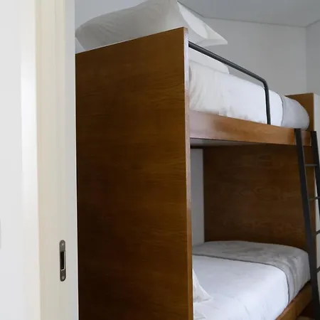 Alma Invicta Almada פורטו