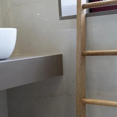 Alma Invicta Almada פורטו