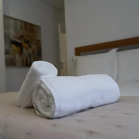 Alma Invicta Almada Porto