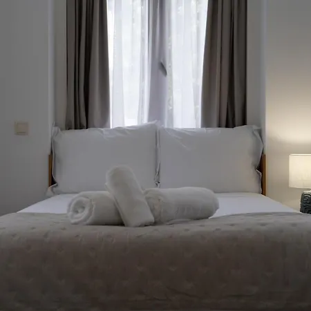 Apartment Alma Invicta Almada *