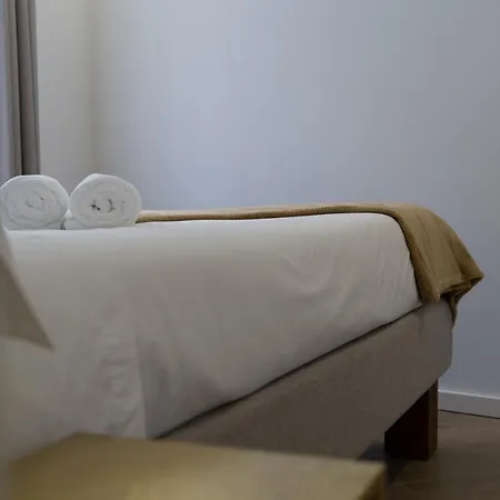 Apartment Alma Invicta Almada *