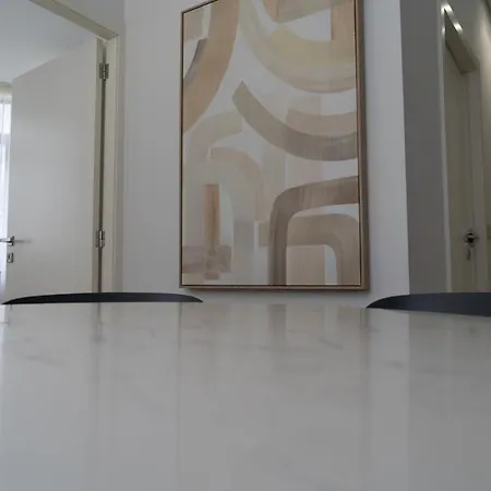 Alma Invicta Almada Apartment Porto